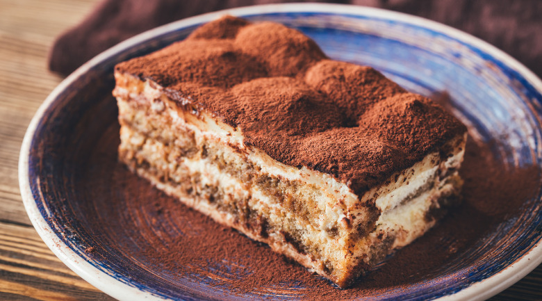 Làm bánh tiramisu không cần lò nướng