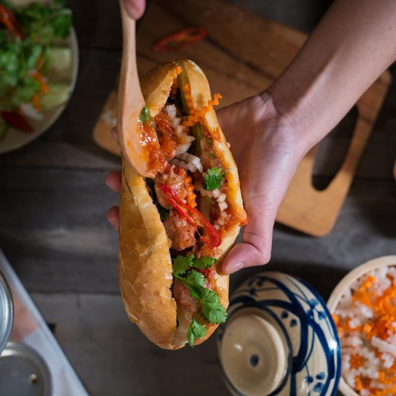 TOP 10 quán bánh mì ngon ở Hồ Chí Minh thơm ngon, nóng giòn