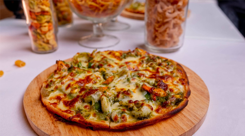 Pizza Pasta Paradise ăn không bị ngán với topping đa dạng