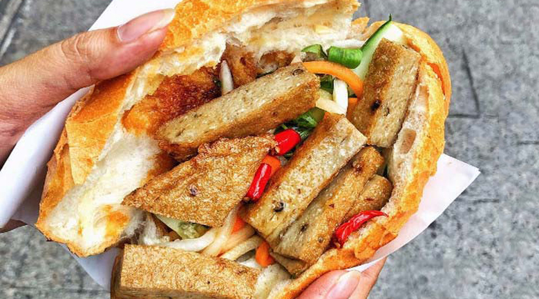 Quán bánh mì Ba Lẹ