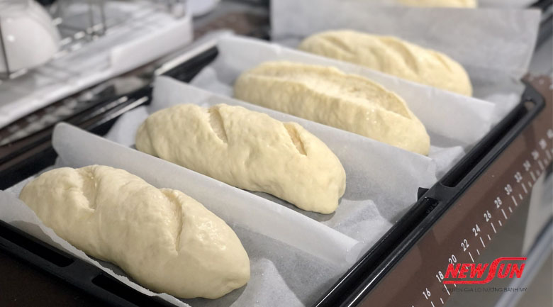 Hướng dẫn chi tiết cách làm bánh mì bằng nồi chiên không dầu làm bánh mì bằng nồi chiên không dầu, nướng bánh