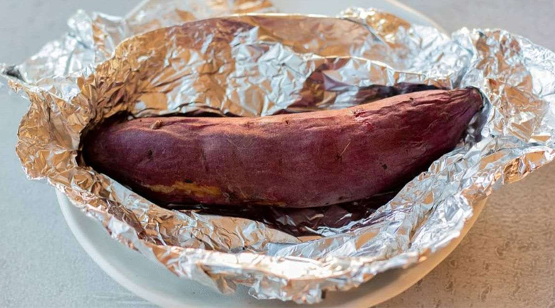 Hướng dẫn 4 cách nướng khoai lang bằng lò nướng bánh mì nướng khoai lang bằng lò nướng bánh mì bằng giấy bạc