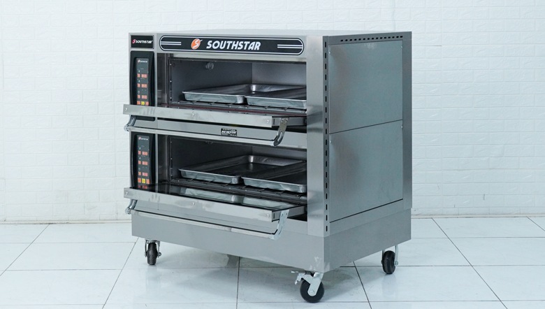 2 khoang nướng lớn, xếp vừa 4 khay 400x600mm 2 khoang nướng lớn, xếp vừa 4 khay 400x600mm