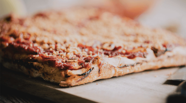 Hướng dẫn làm bánh pizza Sicilia kiểu Catania